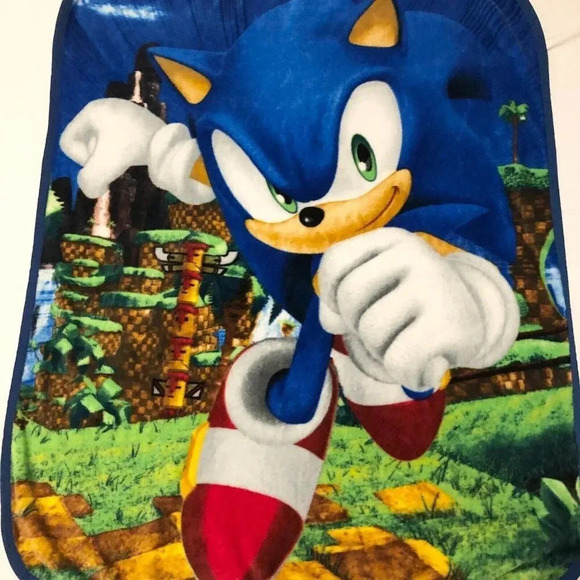 2021 Sonic the Hedgehog Soft Plush Throw Blanket for Kids 46 x 38 Inch - Picture 2 of 16